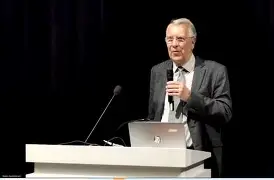 开云网站 -包含埃因霍温内部会议纪要流出——窗口期回应争议,意甲使命明确,资深球员宣示担当的词条